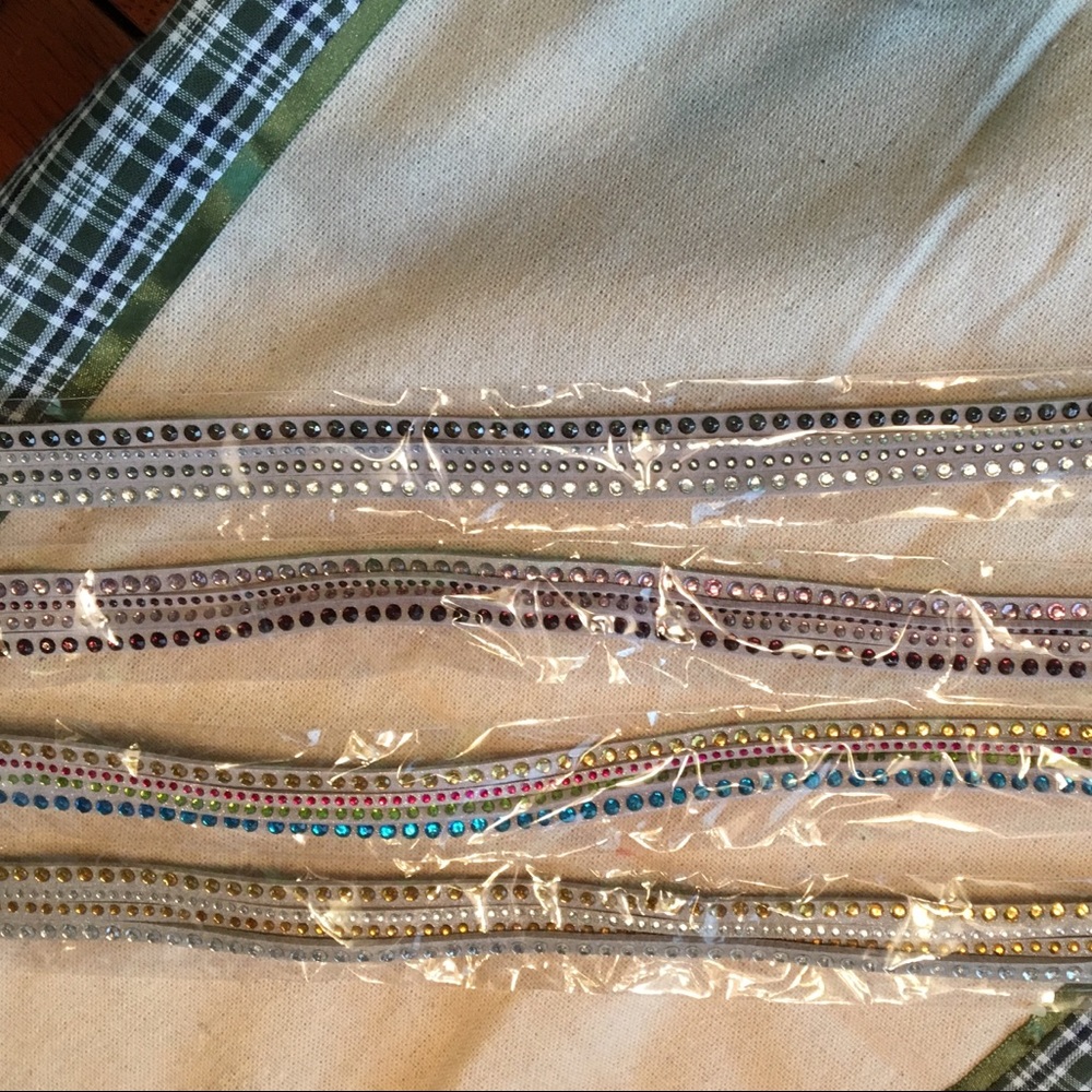 Austrian Crystal Wrap Bracelet new in package - Picture 3 of 3